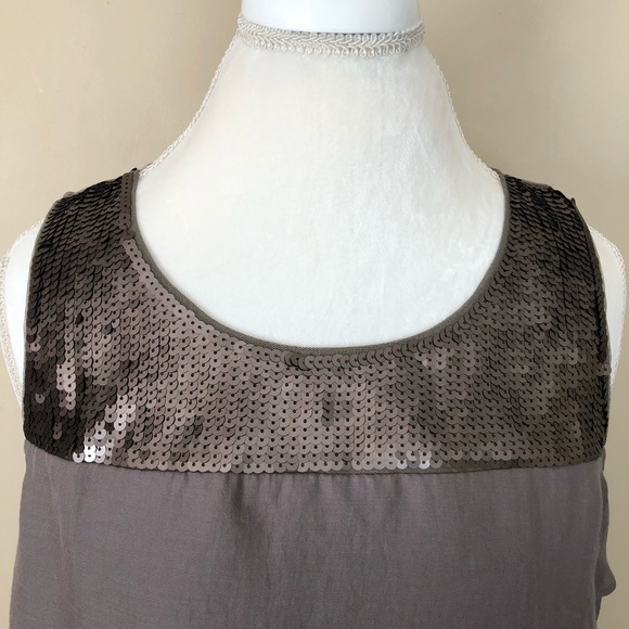 💕HP💕 Ann Taylor LOFT Gray Sequin Layered Top - Picture 5 of 6